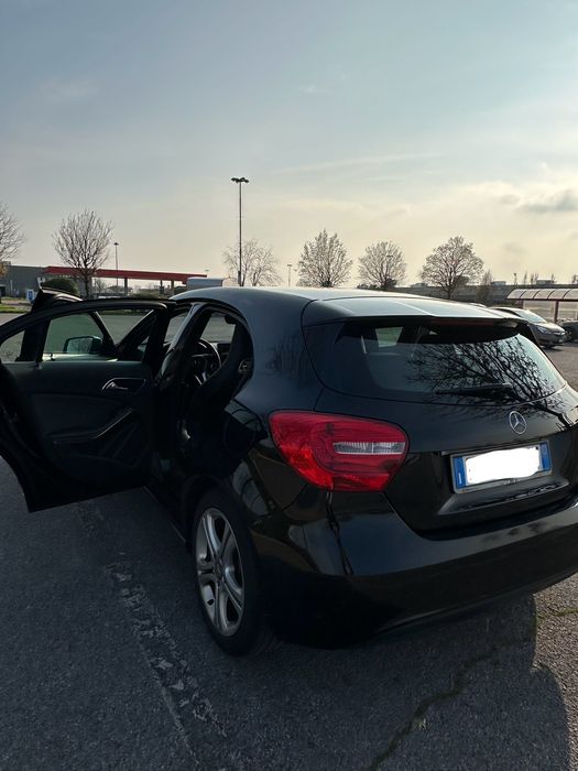Mercedes-Benz A Class 201.000 KM An 2013 Motor 1.5 Diesel