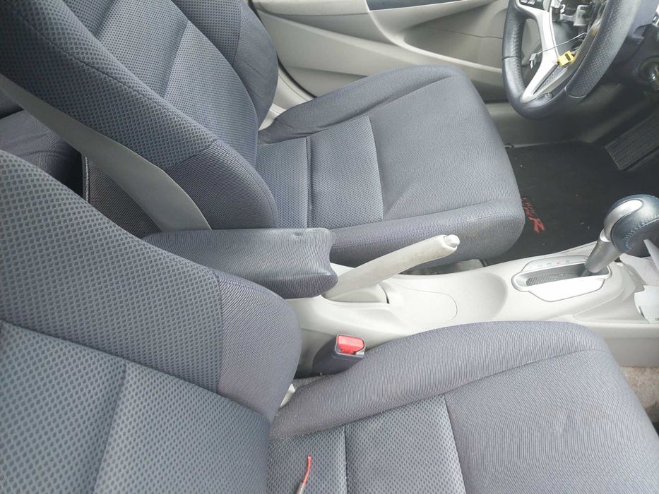 Honda Insight 1,3 i , на части! 
Август 2009