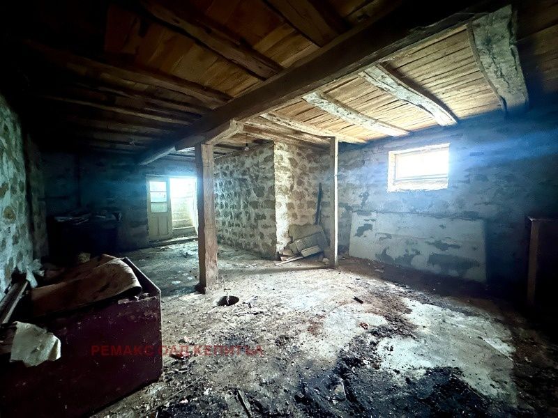 Къща в село Хотница