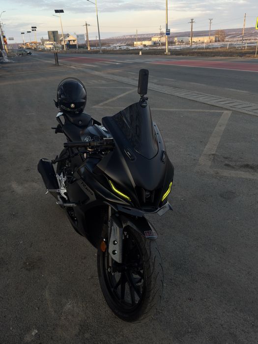 Vând YZF R125-A 2025
