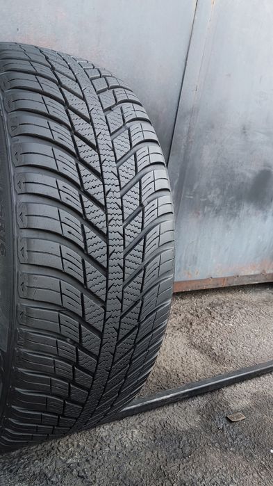 1бр. всесезонна гума 205/55/16 Nexen N'Blue 4 Season