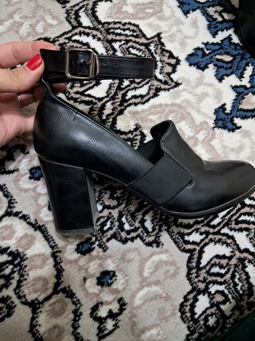 Tufli turkiya kabluk klassika