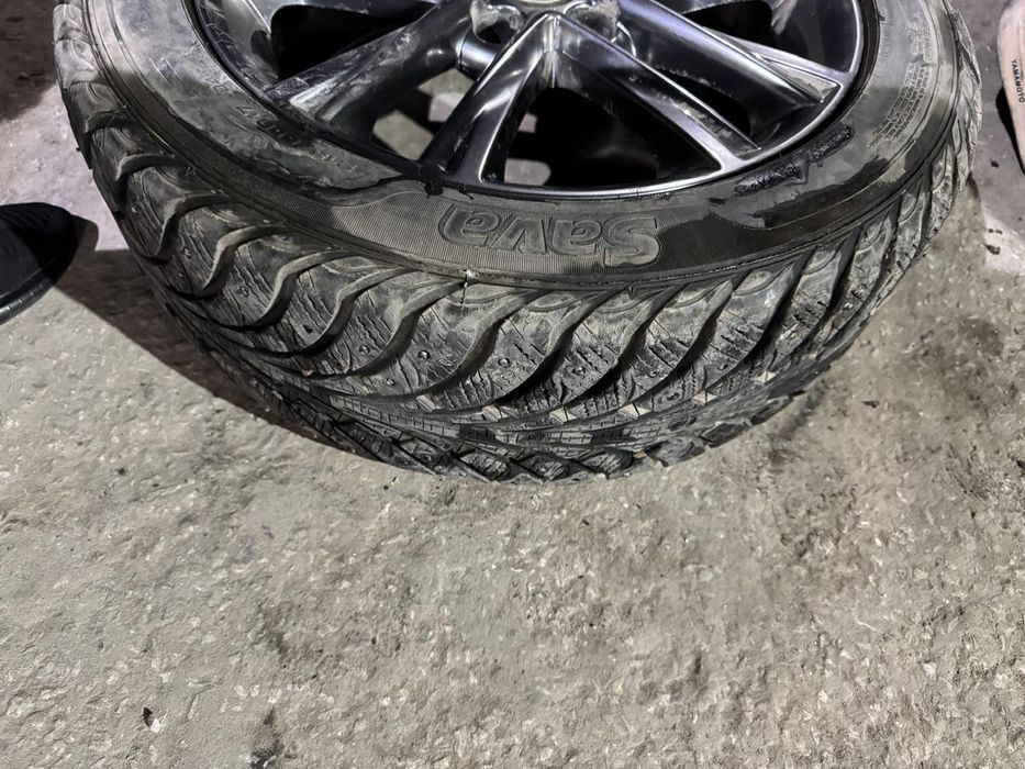 Зимние шины комплект