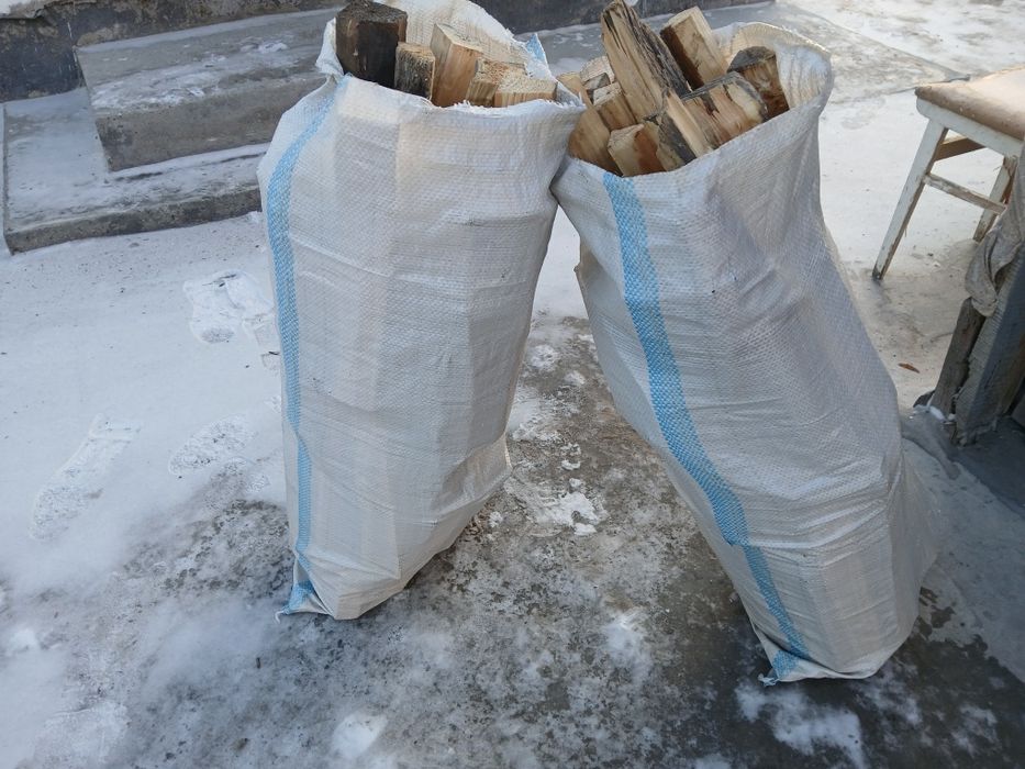 Дрова в мешках 1000т