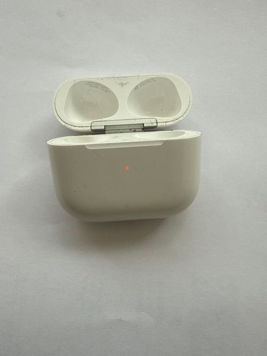 Airpods 3 (только кейс)