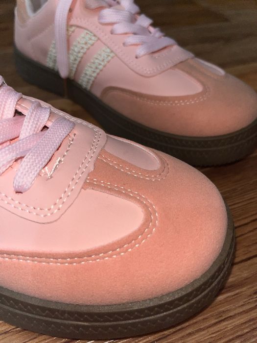 Продается новая обувь 8000тг