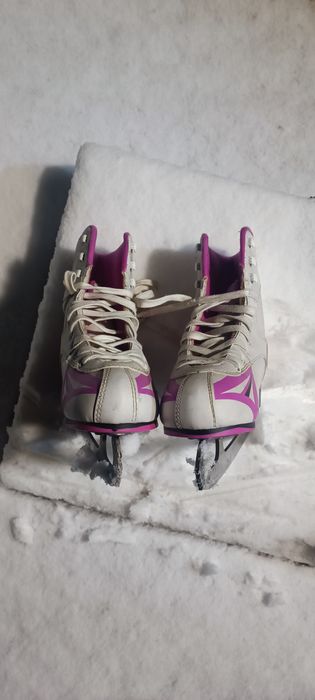 Употребявани кънки за лед