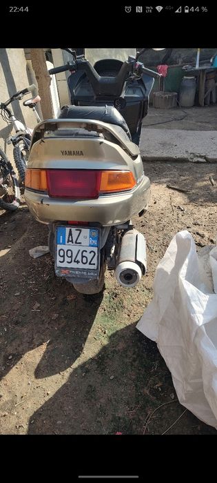 Vand sau schimb Yamaha dx 250 4t