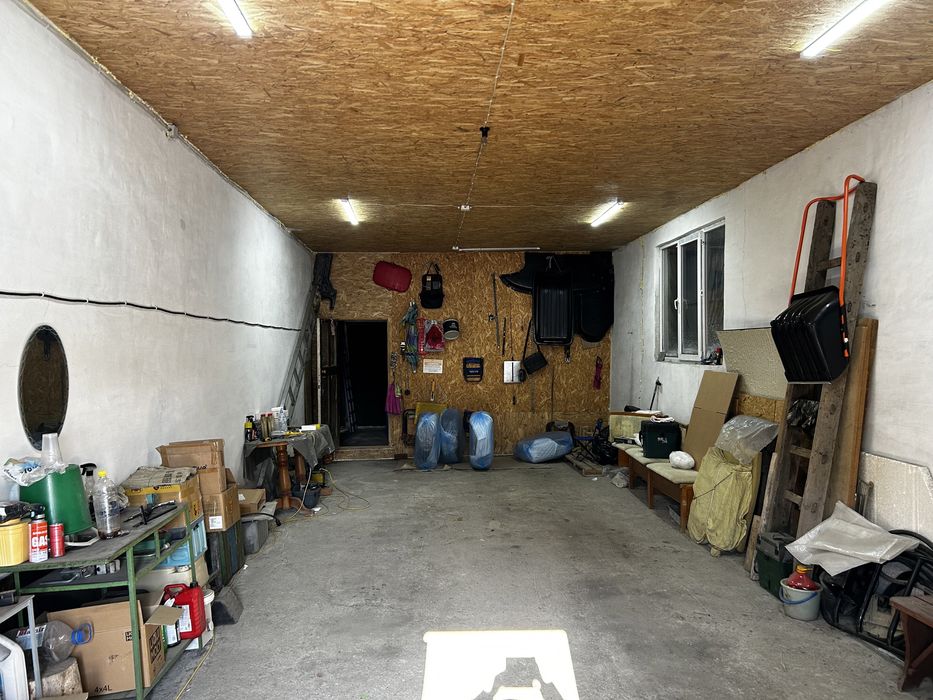 Продам гараж 15*4.7 метра