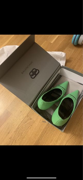 Обувь женская кожаные