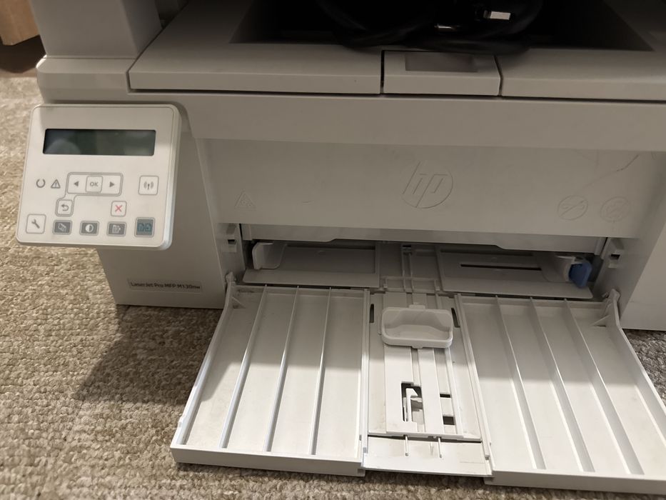 Продам принтер НР MFP 130W