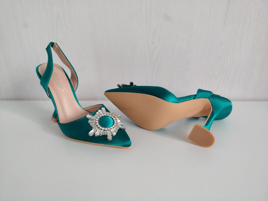 Pantofi eleganți