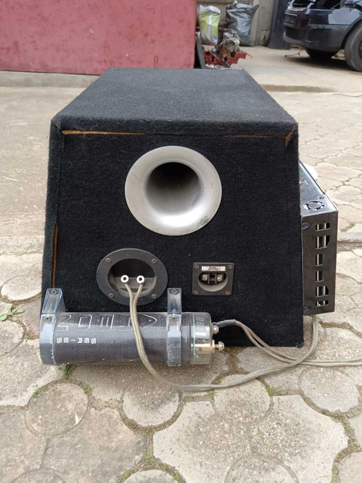 subwoofer auto cu statie si condensator
