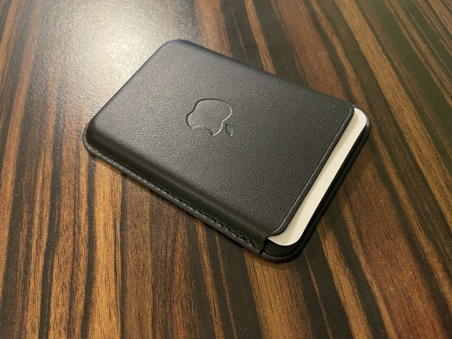 НОВ Аксесоар за Iphone  Apple magsafe case wallet кожен портфейл