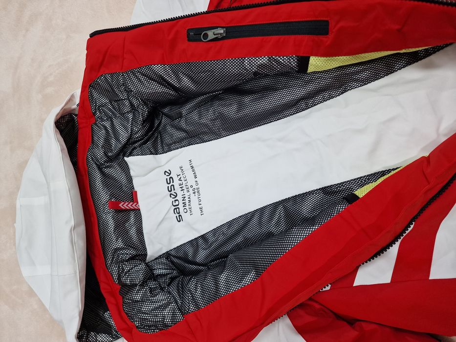 Горнолыжный костюм