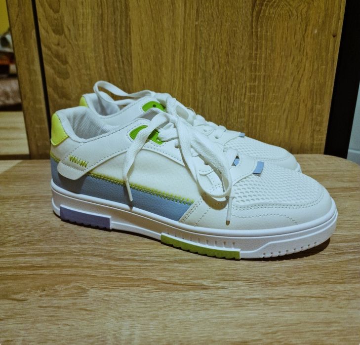 Adidași Bărbătești Numărul 41