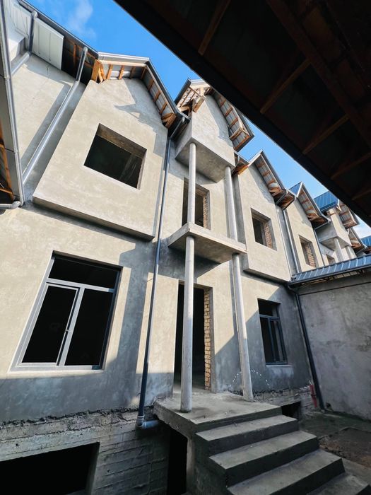 Сергили Мошина Бозорни ропарасидаги махаlla 2Сотих 2етжли  Катеж