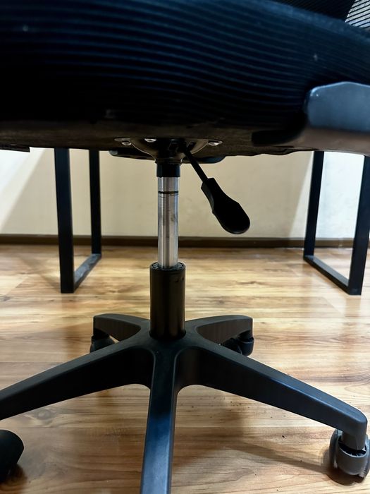 КРЕСЛО и СТОЛ | Продам срочно!