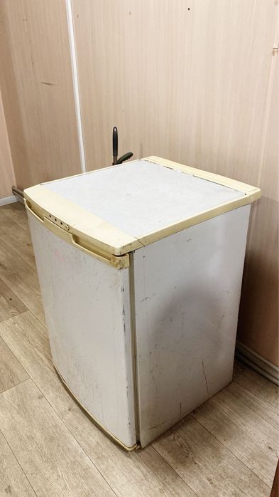Морозильник продается
