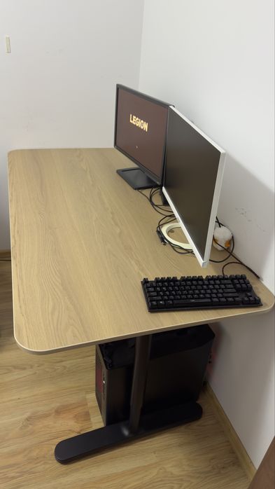 Birou IKEA Bekant Maro 160x80, stare foarte buna
