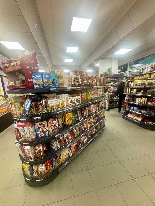 ПРОМОЦИЯ Островен стелаж за магазин (гондола), Търговско оборудване