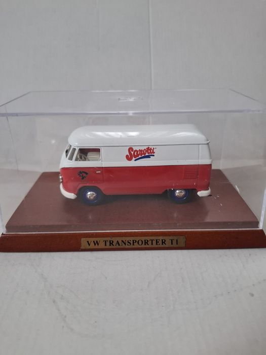 Колекционерски модел VW Transporter T1b (1957) "Sarotti" - 1:43 Atlas