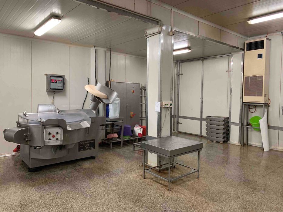 Продава се Промишлена сграда в Велико Търново, Колю Фичето - 1773 кв.м за 677 €/кв.м - Снимка #4