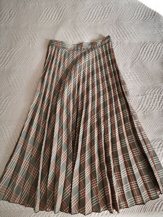 Дамска пола НМ ,размер 38