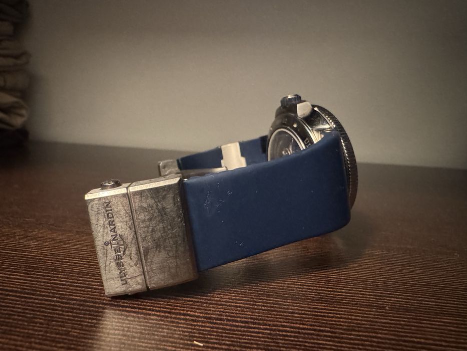 Ullyse Nardin оригинален часовник с кутия, но без документи