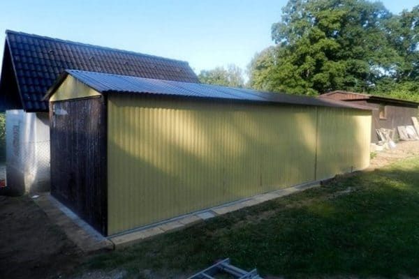 Vând garaj modular din panouri sandwich