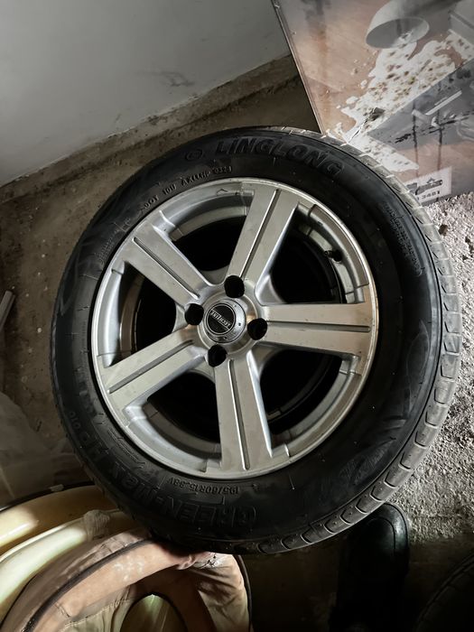 Продам титанка R15 4/100