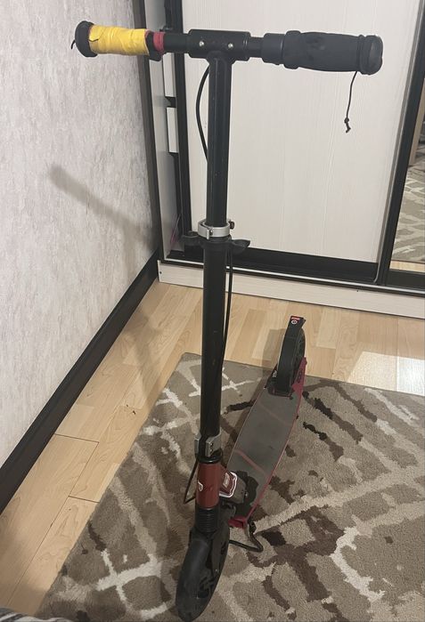 хороший самокат, чит. опис.