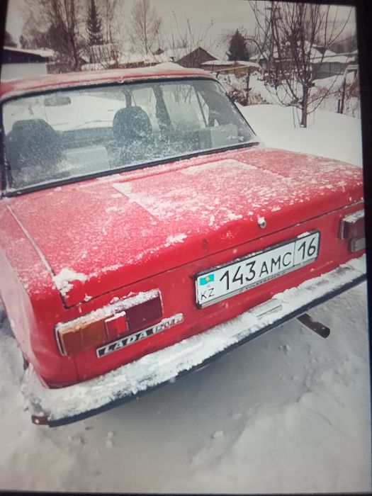 Продам машину ВАЗ 21013