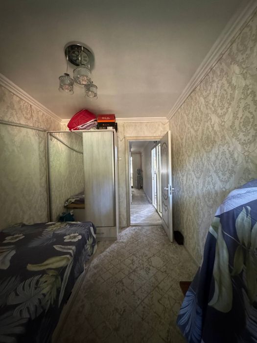 Срочно продам 3-х комнатную квартиру 65кв.м+подвал 80кв.м
