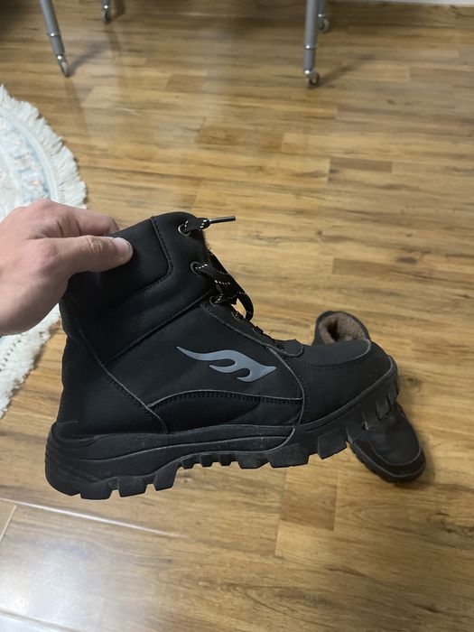 Продаю зимнюю обувь, ботинки