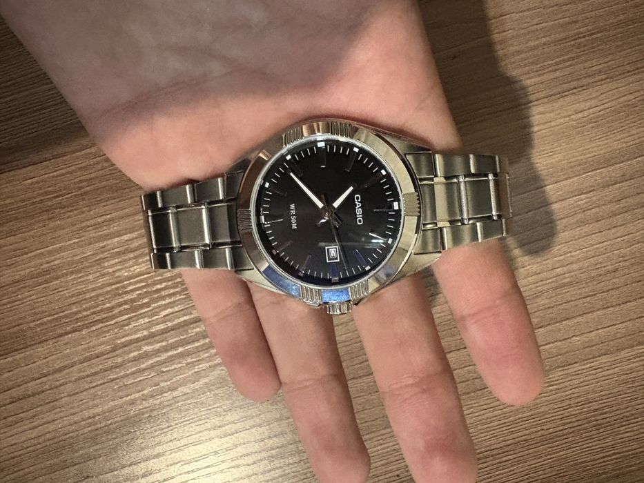 Продам часы Касио