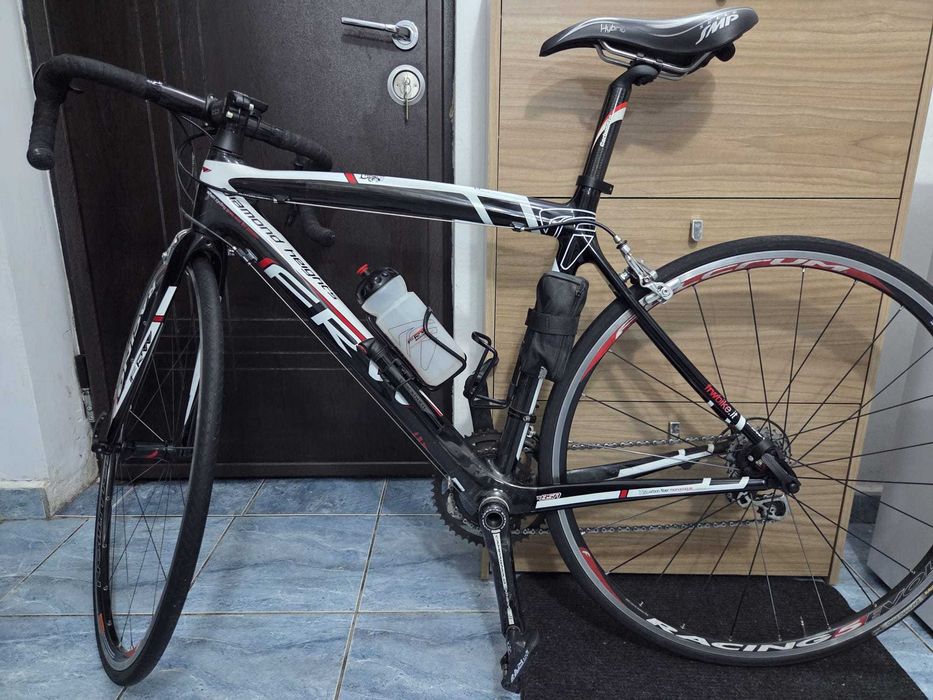bicicleta cursiera carbon frw