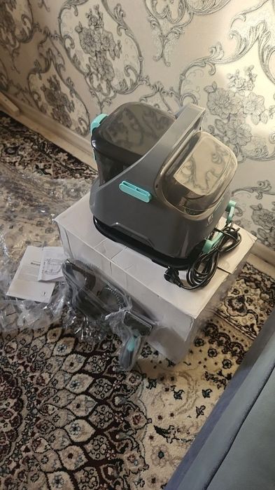 Пылесос моюший новый.