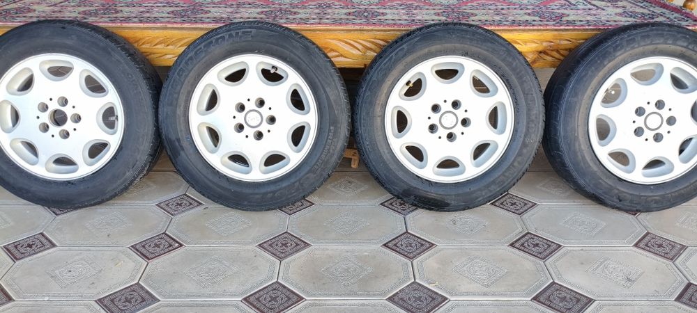 Диски с шинами. Мерседес.