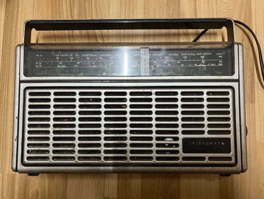 Радио транзистор Telefunken partner 700