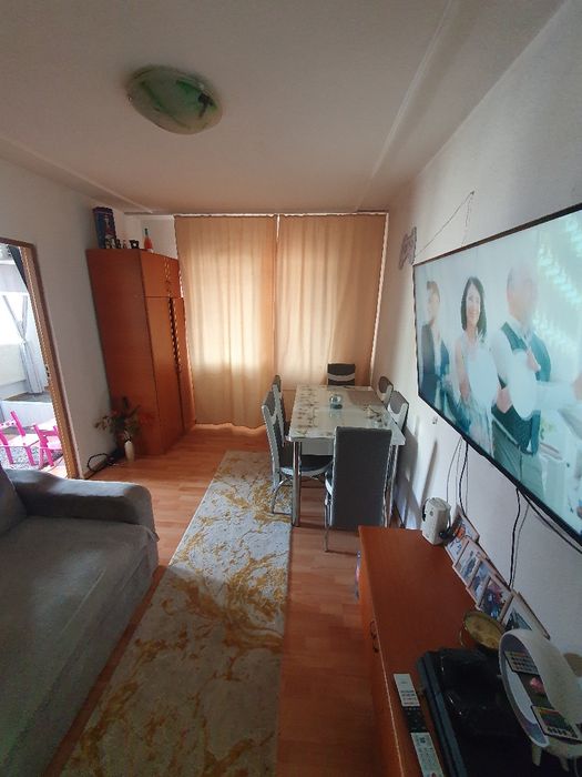 Vând apartament în Mioveni , proprietar !