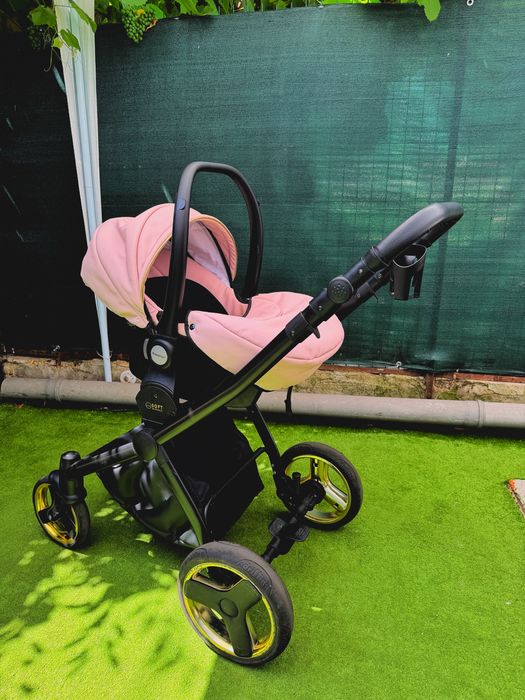 Vând cărucior Krausman Prime Mirage Pink Gold 3 în 1 – Testat ADAC