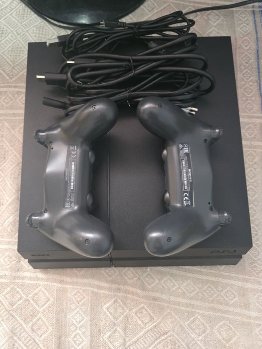 PlayStation 4 + RETR0 IGRY  от  PS1 и  PS2