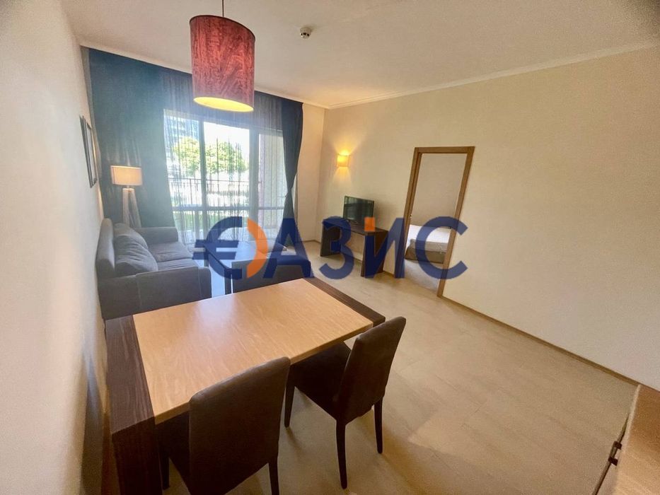 Двустаен апартамент в комплекс Majestic Beach, 63.85 кв.м., Слънчев