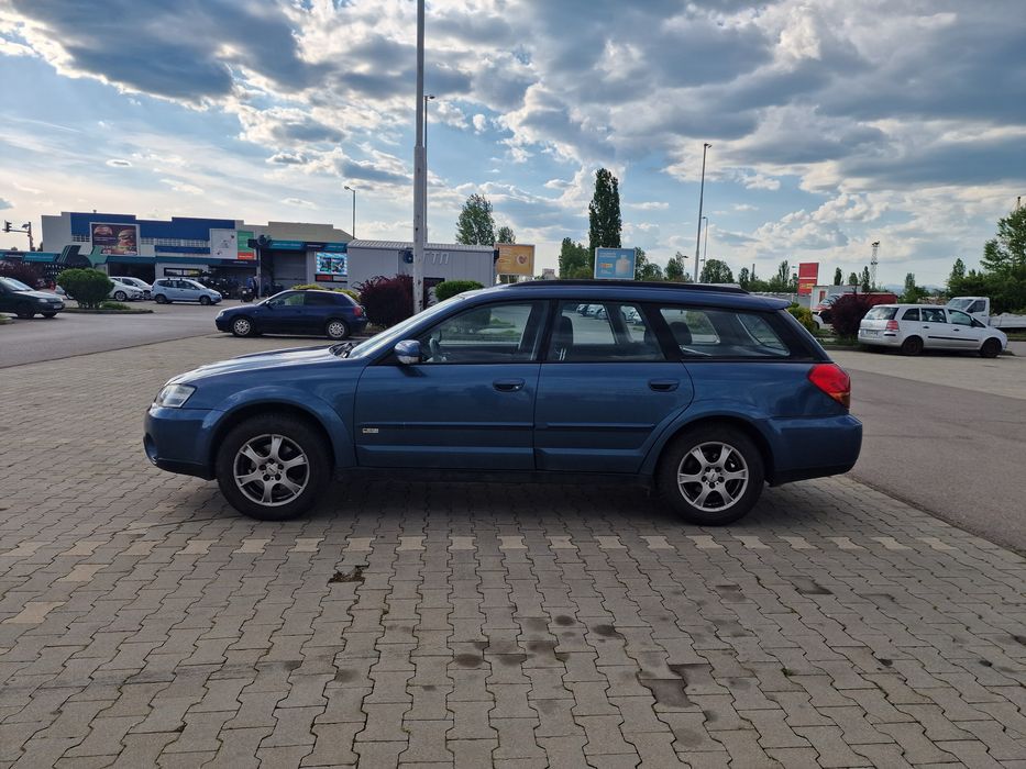 Subaru Outback 2.5 бензин 2005г