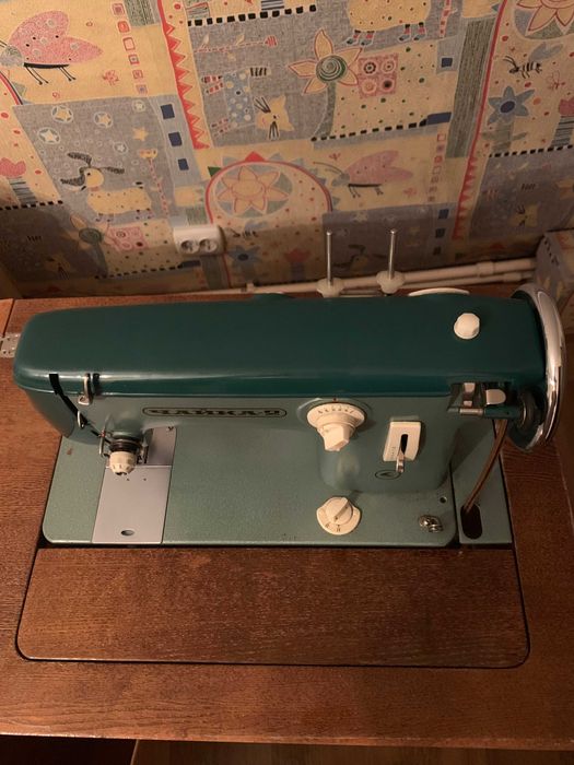 Швейная машинка "Чайка-2"