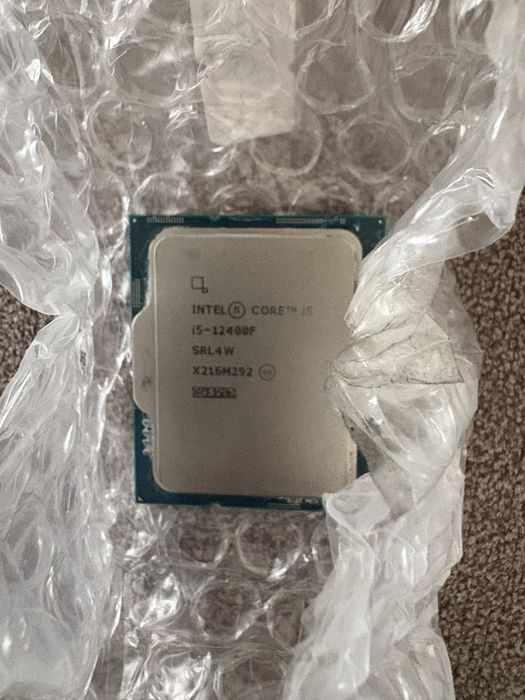 Процессор i5 - 12400f