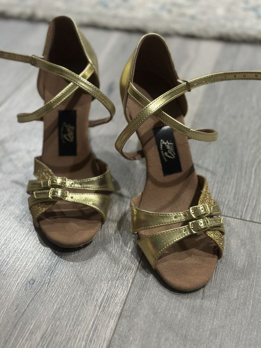 Протам туфли для танцев