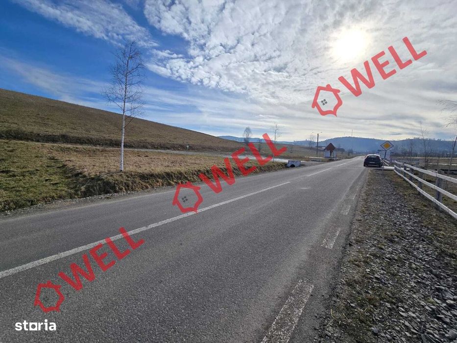 Teren intravilan de vânzare în Barcani!