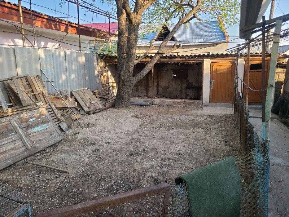 город Чирчик , троецк